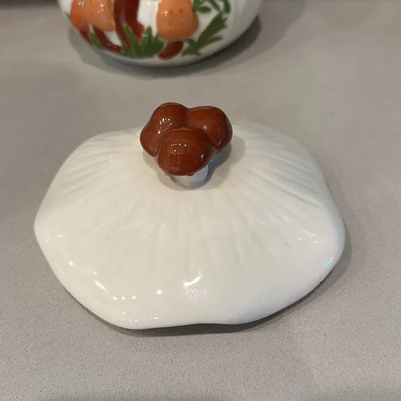 Mushroom small canister cookie jar vintage Arnel’s decor kitchen cottagecore - Picture 6 of 14